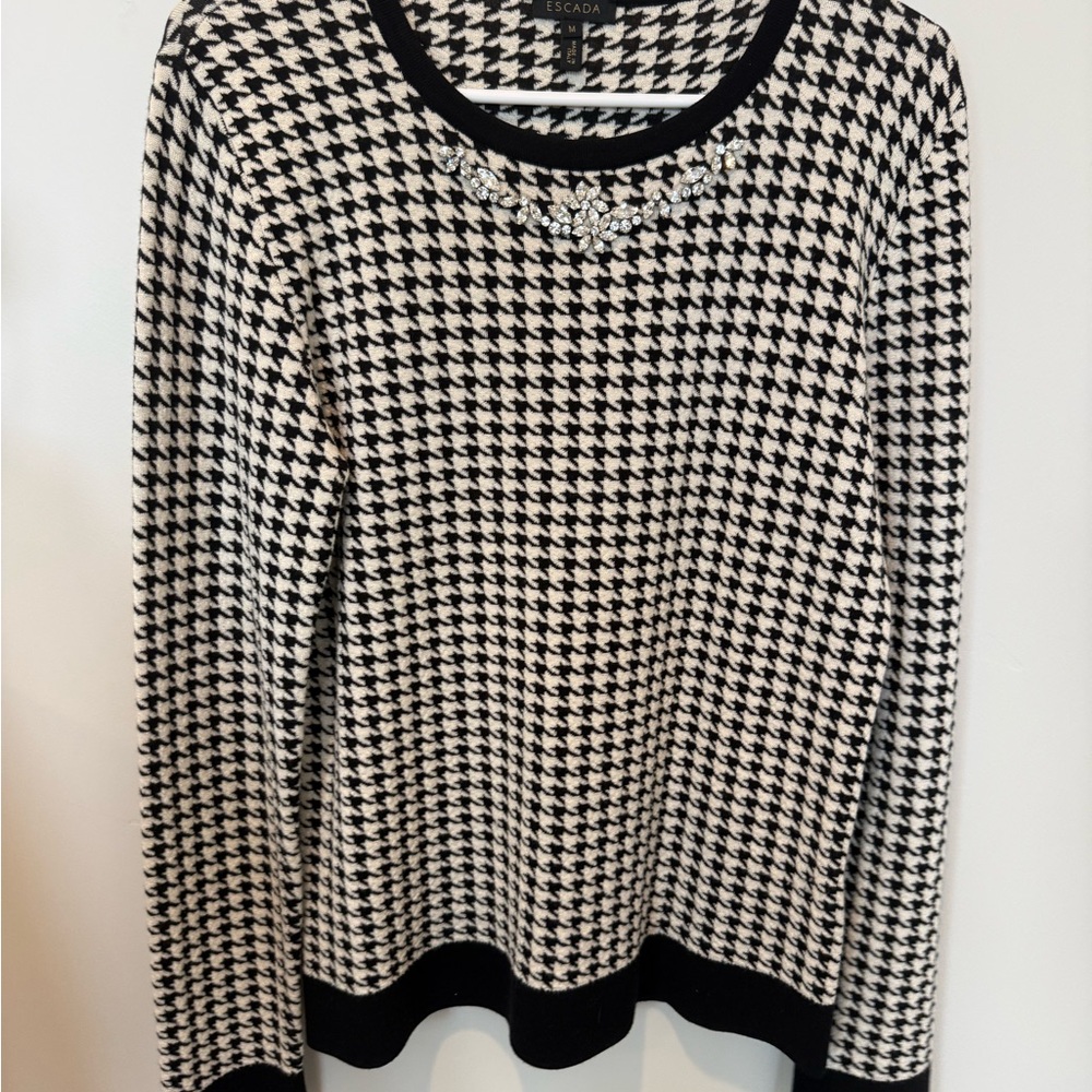 💋 Escada Black and White Houndstooth Sweater 177 - Picture 2 of 8